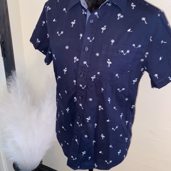 💎Eighty Eight Platinum short sleeve button up 💎 - Picture 3 of 6